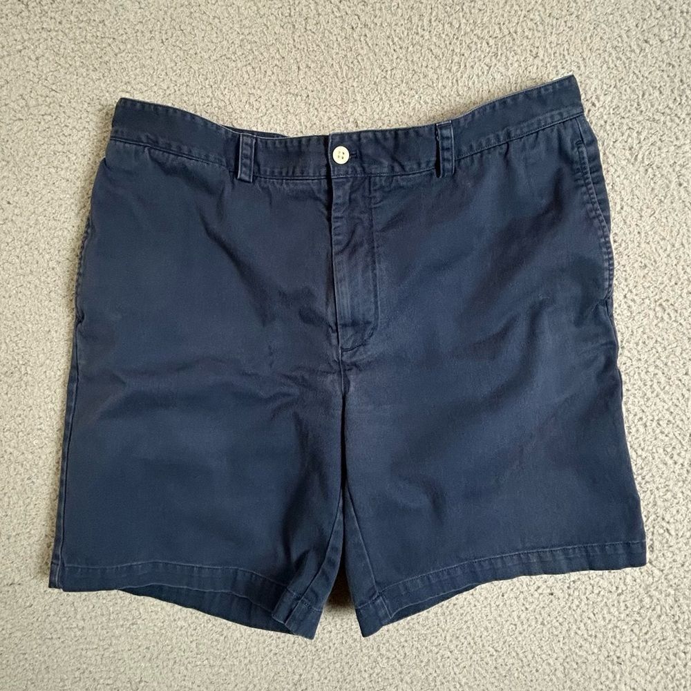 Vineyard Vines Dark Blue Men's Shorts size 36